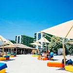 Sim Seaside C1 Apartment Navodari